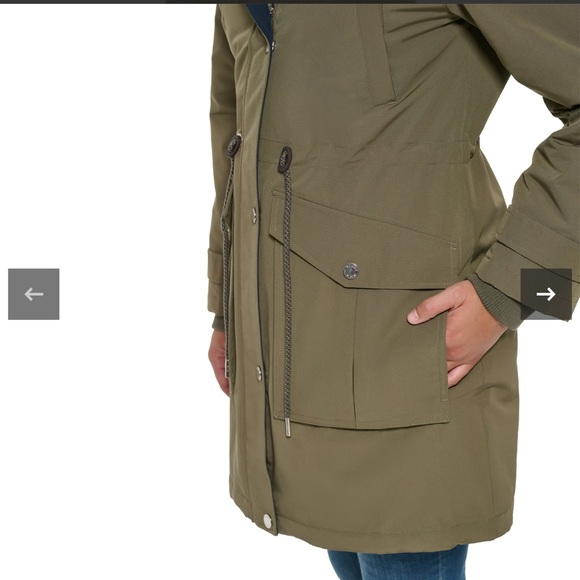 NWT- Tommy Hilfiger Parka Jacket - SMALL but can fit up to Medium and Semi Large - Picture 5 of 7